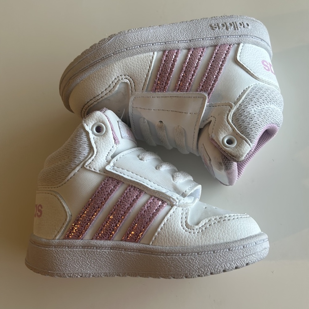 ADIDAS - Sneakers. Infant Size 5